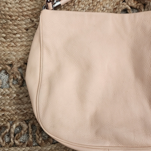 Marc Jacobs Covertible Hobo Tropical Peach Cow Leather Shoulder Bag Large - Picture 5 of 15